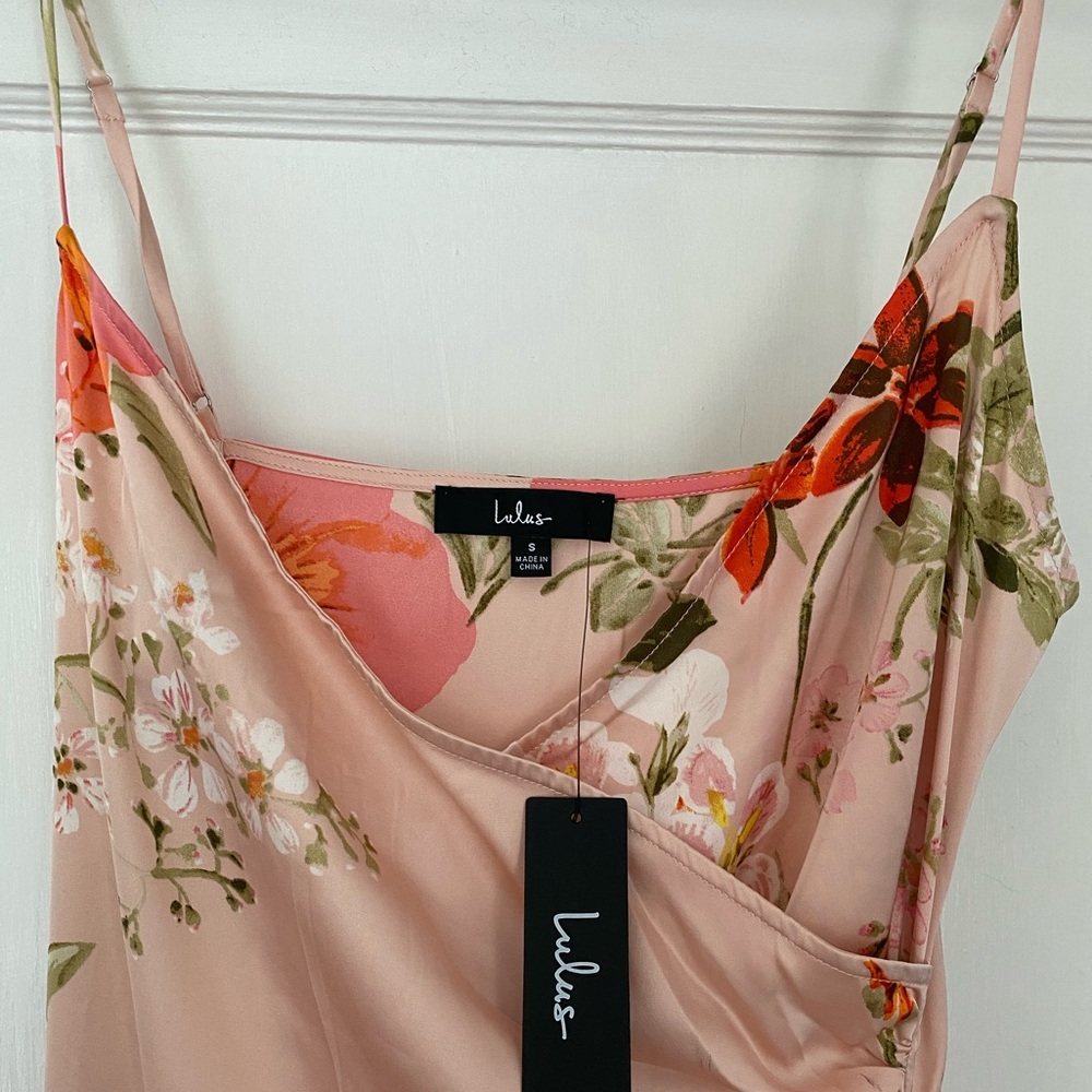 Lulu’s Remarkable Entrance Pink Floral Dress (Small)